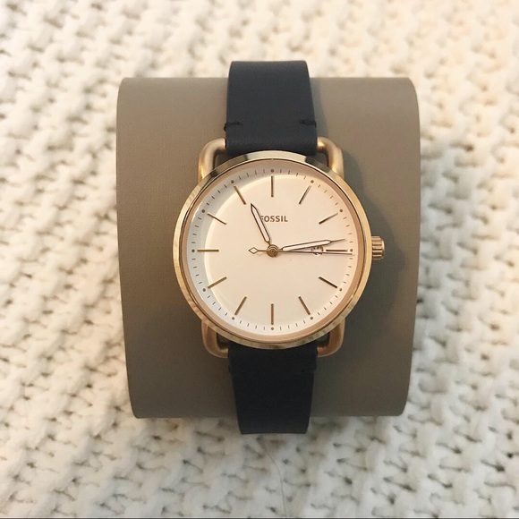 Fossil Watch - Picture 2 of 6